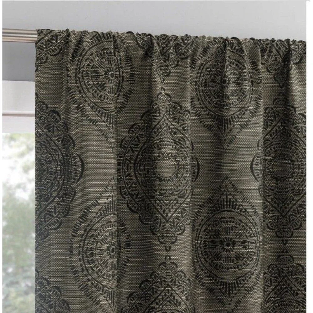 2 PCs Sun Zero Sintra Medallion Black 40